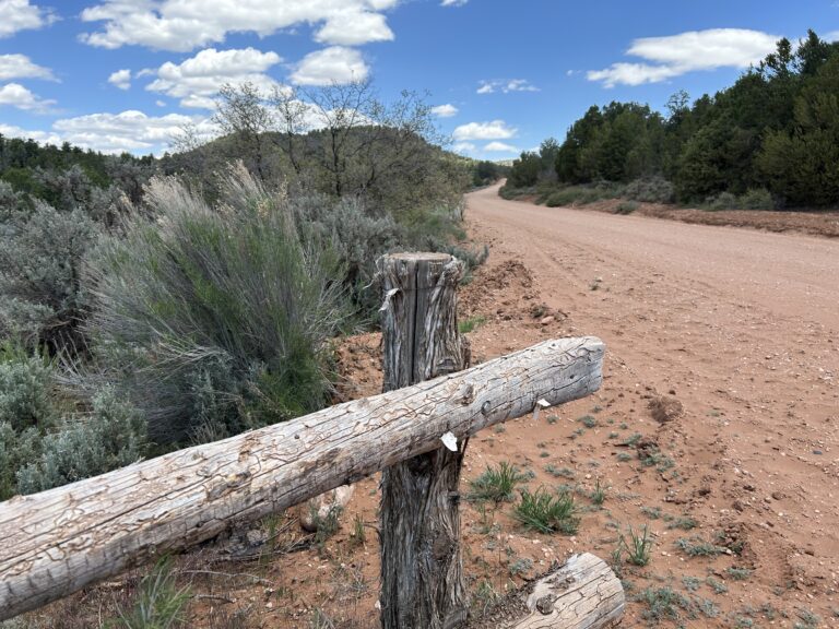 Day 16: Kanab to dispersed campsite 10km before Bryce Canyon