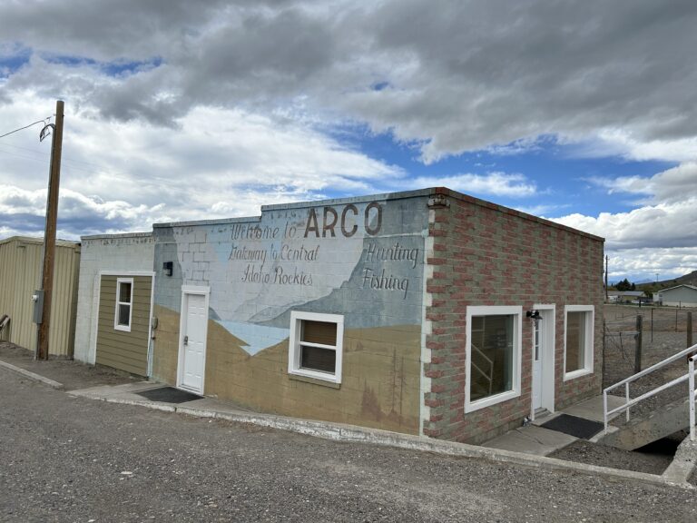 Day 26: Dispersed campsite 30km after Blackfoot to Mountain View RV Park in Arco